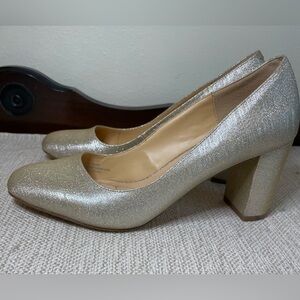 Badgley Mischka Gold Sparkle Heels Size 9 American Glamour